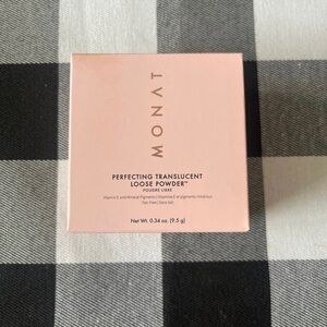 Monat Perfecting Translucent Loose Powder-Honey